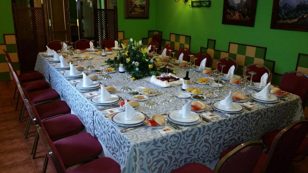 Hidalgo Otel Alcaudete Dış mekan fotoğraf