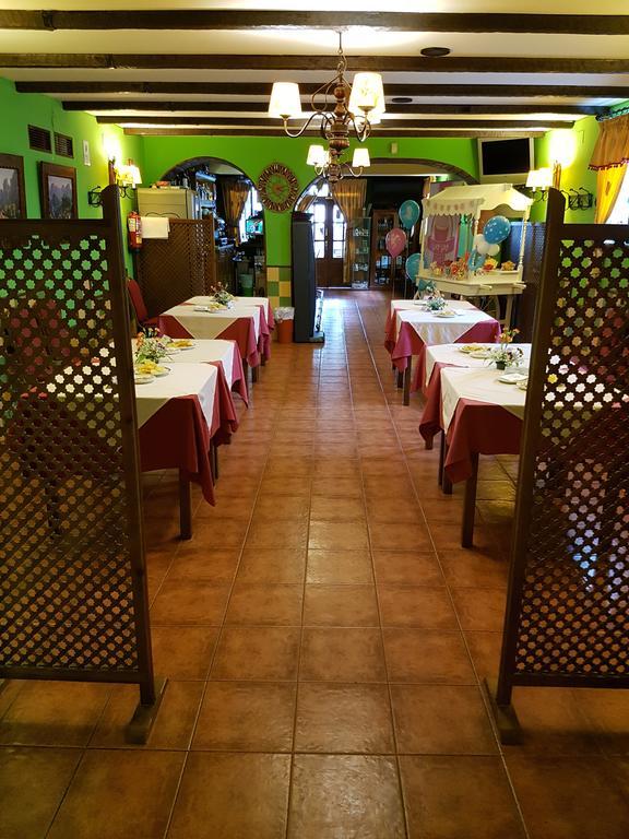Hidalgo Otel Alcaudete Dış mekan fotoğraf
