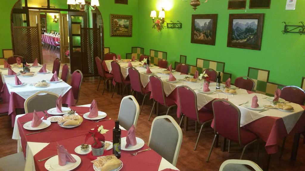 Hidalgo Otel Alcaudete Dış mekan fotoğraf