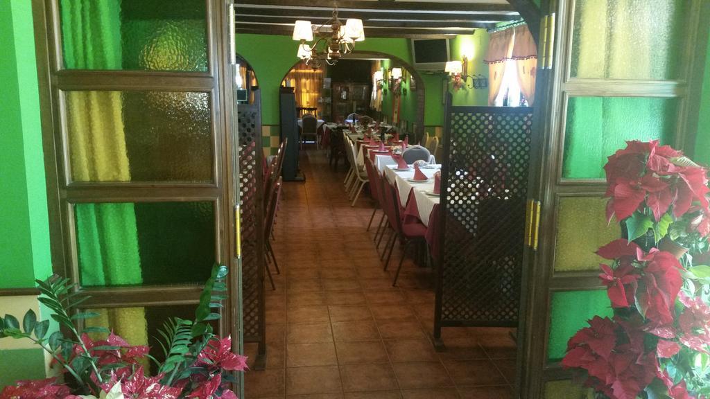 Hidalgo Otel Alcaudete Dış mekan fotoğraf