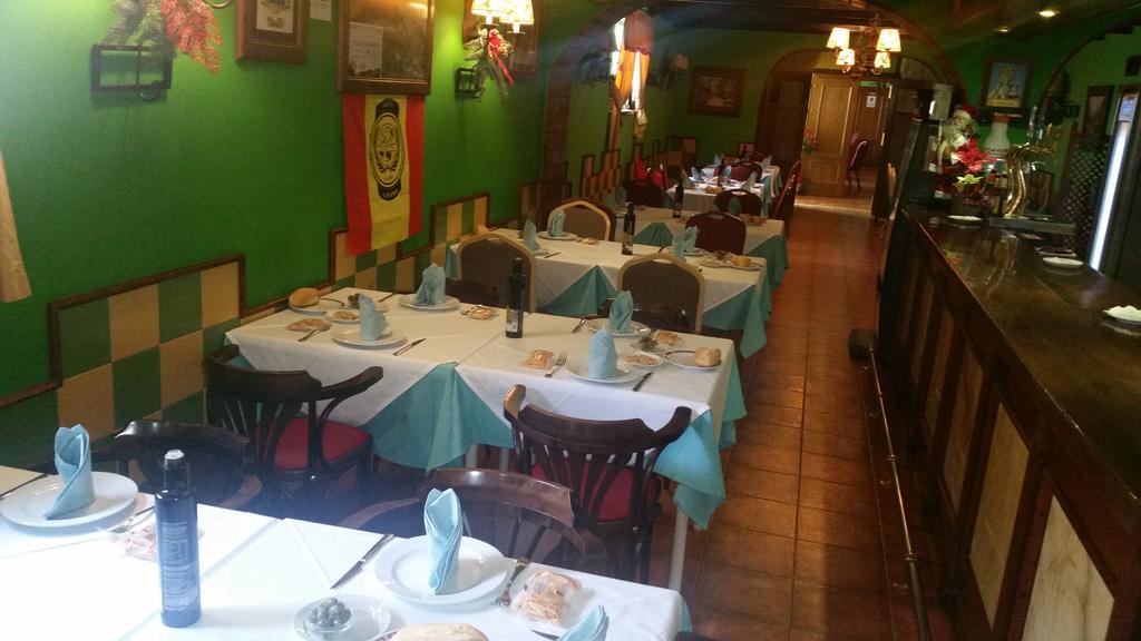 Hidalgo Otel Alcaudete Dış mekan fotoğraf
